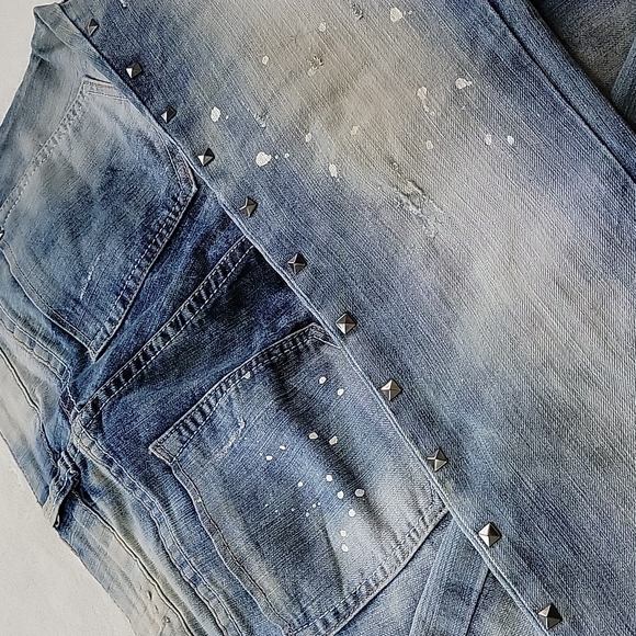 π₯ VINTAGE STUDDED Y2K LOW RISE PAINT DISGRESSED JEANS (ZIPPER NEED FIXING) - Picture 7 of 8
